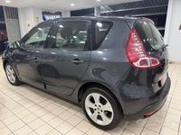 Usata Renault Scénic III 110 CV (80 kW) 2011 Grigio Monovolume