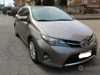 Usata Toyota Auris Active 90 CV (66 kW) 2014 Grigio Berlina