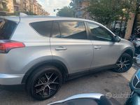 Usata Toyota RAV4 Business Edition 143 CV (105 kW) 2016 Argento SUV