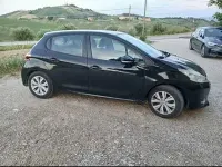 Usata Peugeot 208 68 CV (50 kW) 2013 Nero Utilitaria