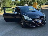 Usata Peugeot 208 200 CV (147 kW) 2013 Nero Utilitaria