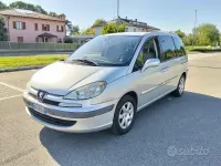 Usata Peugeot 807 136 CV (100 kW) 2008 Grigio Monovolume