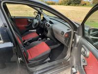 Usata Opel Corsa 60 CV (44 kW) 2004 Nero Utilitaria