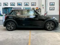 Usata Mini ONE 75 CV (55 kW) 2022 Nero Utilitaria