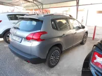 Usata Peugeot 2008 Active 68 CV (50 kW) 2015 Grigio SUV