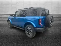 Usata Ford Bronco Outer Banks 335 CV (246 kW) 2025 Blu metallizzato SUV