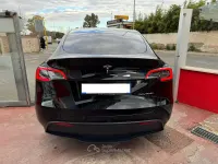 Usata Tesla Model Y Long Range AWD 152 kW (208 CV) 2023 Nero SUV