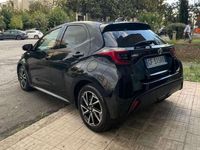 Usata Toyota Yaris Hybrid Trend 92 CV (67 kW) 2021 Nero Berlina