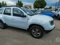 Usata Dacia Duster Lauréate 101 CV (74 kW) 2014 Bianco SUV