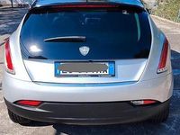 Usata Lancia Delta 105 CV (77 kW) 2012 Grigio Utilitaria