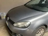 Usata VW Golf VI Comfortline 102 CV (75 kW) 2010 Grigio Utilitaria