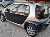 Begagnad Smart ForFour Passion 75 HK (55 kW) 2006 Svart Halvkombi