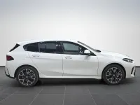 Usata BMW 120 Performance 150 CV (110 kW) 2025 Alpin white pastello Utilitaria