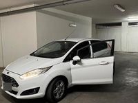 Usata Ford Fiesta 97 CV (71 kW) 2015 Bianco Utilitaria
