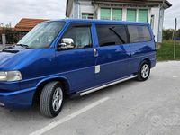 Usata VW Caravelle 151 CV (111 kW) 2002 Blu Monovolume