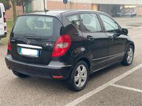Usata Mercedes A180 Avantgarde 109 CV (80 kW) 2010 Nero Berlina