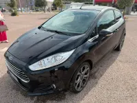 Usata Ford Fiesta Titanium 95 CV (69 kW) 2014 Nero Utilitaria