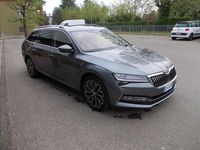 Usata Skoda Superb 200 CV (147 kW) 2023 Grigio Station wagon