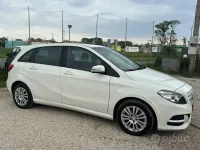 Usata Mercedes B200 Executive 156 CV (114 kW) 2014 Bianco Utilitaria