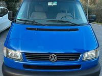 Usata VW Caravelle Highline 88 CV (64 kW) 2001 Blu Monovolume