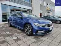 Usata VW Passat R-line 150 CV (110 kW) 2022 Blu/azzurro Station wagon