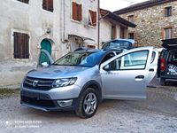 Usata Dacia Sandero Prestige 90 CV (66 kW) 2013 Argento Berlina