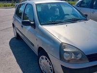 Usata Renault Clio II 58 CV (42 kW) 2004 Grigio Berlina