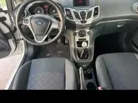 Usata Ford Fiesta 97 CV (71 kW) 2012 Bianco Berlina