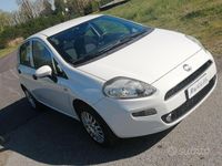 Usata Fiat Grande Punto 69 CV (50 kW) 2016 Bianco Utilitaria