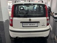 Usata Fiat Panda Active 77 CV (56 kW) 2012 Bianco Utilitaria