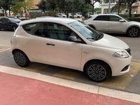 Usata Lancia Ypsilon 69 CV (50 kW) 2019 Bianco Utilitaria