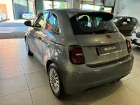 Usata Fiat 500e Red 69 kW (95 CV) 2021 Grigio Berlina