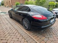 Usata Porsche Panamera 250 CV (183 kW) 2011 Nero Utilitaria