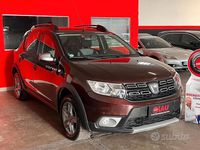 Usata Dacia Sandero Stepway 90 CV (66 kW) 2017 Marrone SUV