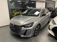 Usata Peugeot 208 Allure 101 CV (74 kW) 2024 Grigio Utilitaria