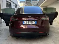 Usata Tesla Model Y Performance 338 kW (460 CV) 2024 Rosso SUV
