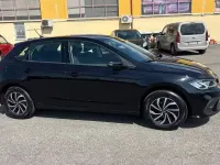 Usata VW Polo Style 95 CV (69 kW) 2024 Nero Utilitaria