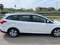 Usata Ford Focus 95 CV (69 kW) 2014 Bianco Station wagon
