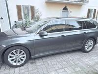 Usata VW Passat Highline 150 CV (110 kW) 2015 Grigio Station wagon