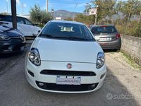 Usata Fiat Punto Street 95 CV (69 kW) 2017 Bianco Utilitaria