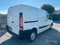Usata Peugeot Expert 128 CV (94 kW) 2014 Bianco Furgone
