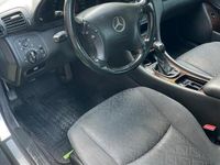 Usata Mercedes C220 143 CV (105 kW) 2003 Grigio Berlina