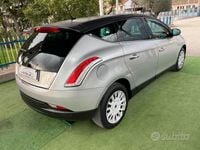 Usata Lancia Delta 120 CV (88 kW) 2008 Grigio Utilitaria