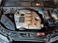 Begagnad Audi A4 131 HK (96 kW) 2001 Blå Sedan