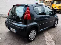 Usata Peugeot 107 Active 68 CV (50 kW) 2011 Grigio Utilitaria