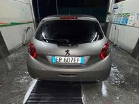 Usata Peugeot 208 Allure 95 CV (69 kW) 2013 Utilitaria