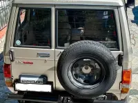 Usata Toyota Land Cruiser 86 CV (63 kW) 1989 Grigio SUV