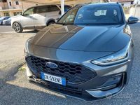 Usata Ford Focus ST-Line 120 CV (88 kW) 2022 Grigio Station wagon