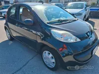 Usata Peugeot 107 68 CV (50 kW) 2008 Nero Utilitaria