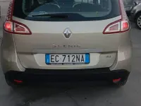 Usata Renault Scenic E-Tech Luxe 110 CV (80 kW) 2010 Oro Monovolume
